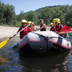 Rafting dans les gorges de l'allier entre Lozère et Haute-Loire